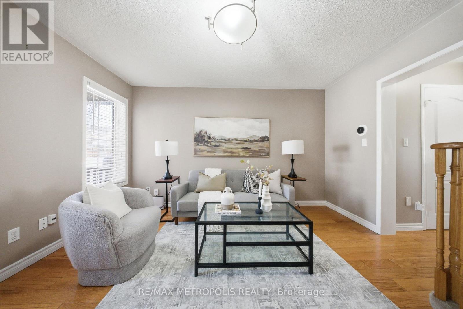 15 Boyd Crescent, Ajax, Ontario  L1Z 1Y3 - Photo 5 - E12803714