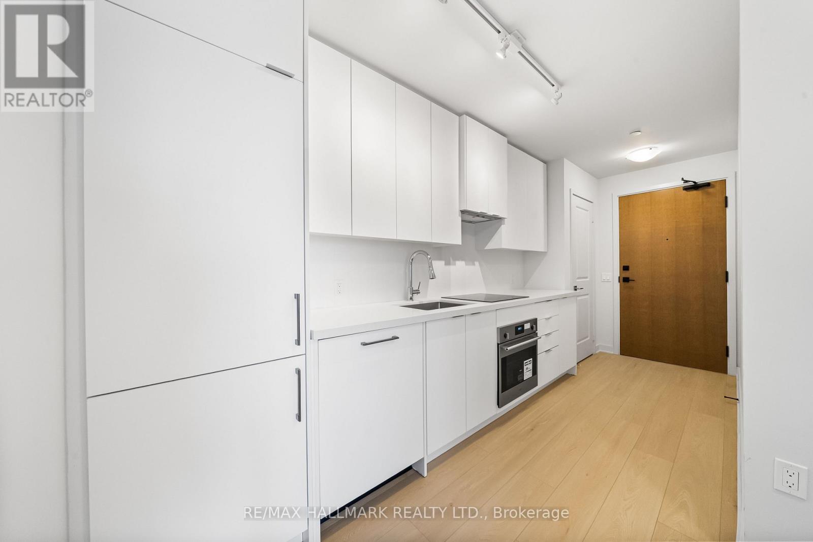 2302 - 2920 Highway 7, Vaughan, Ontario  L4K 0P4 - Photo 2 - N12803832