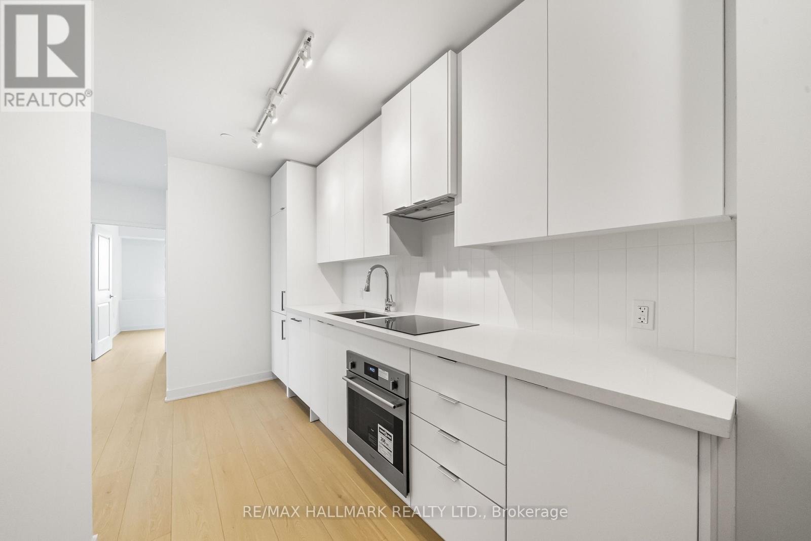 2302 - 2920 Highway 7, Vaughan, Ontario  L4K 0P4 - Photo 4 - N12803832