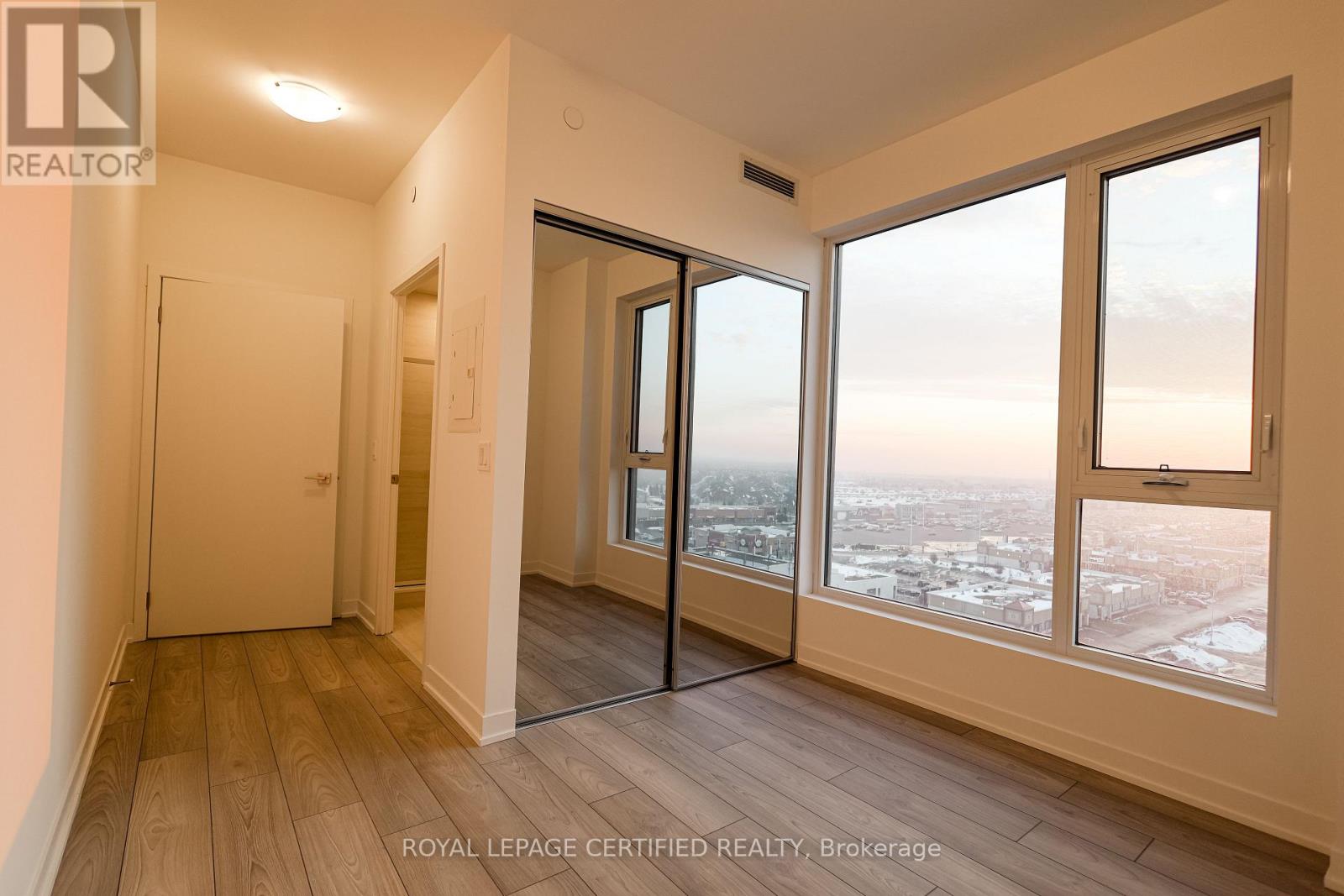 1223 - 498 Caldari Road, Vaughan, Ontario  L4K 0R6 - Photo 10 - N12803836