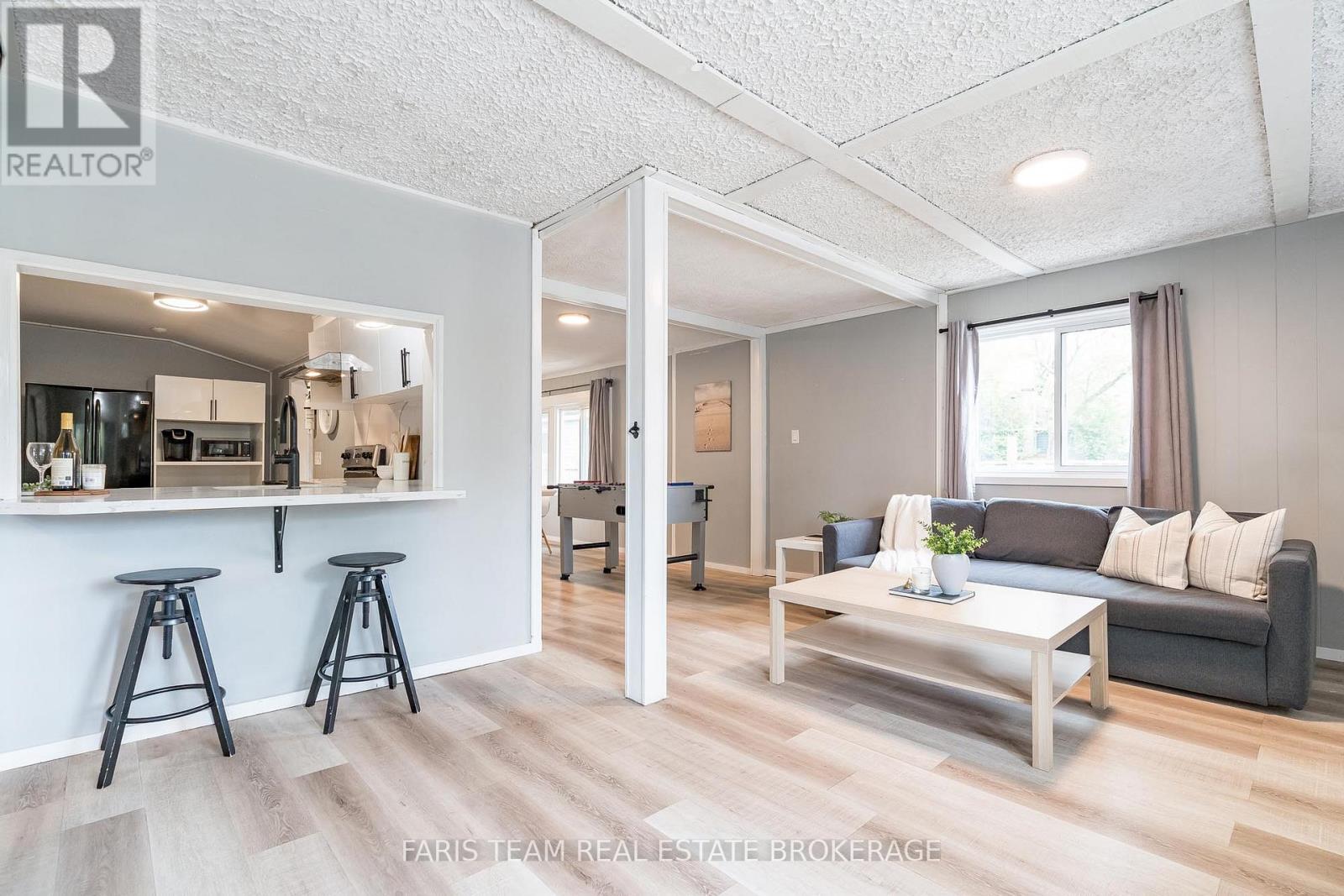 113 River Road E, Wasaga Beach, Ontario  L9Z 2L4 - Photo 11 - S12803678