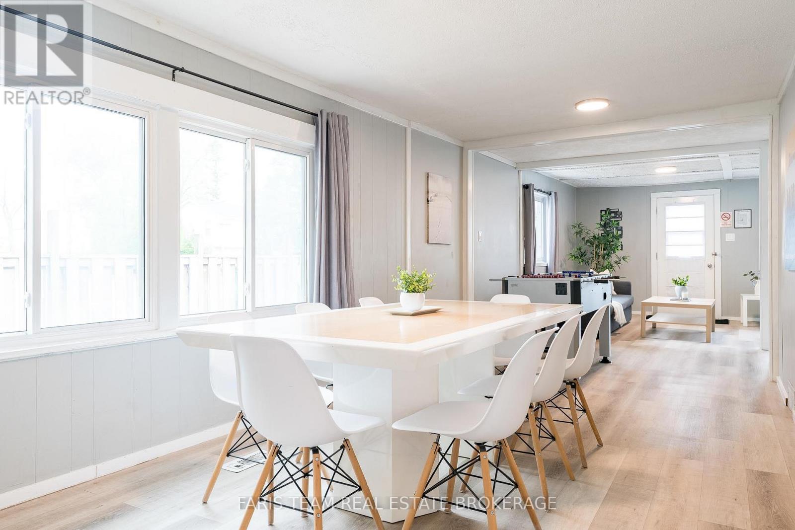 113 River Road E, Wasaga Beach, Ontario  L9Z 2L4 - Photo 9 - S12803678