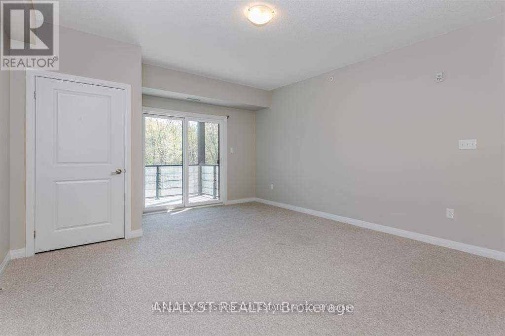 404 - 306 Essa Road, Barrie (0 West), Ontario  L9J 0H5 - Photo 8 - S12803744