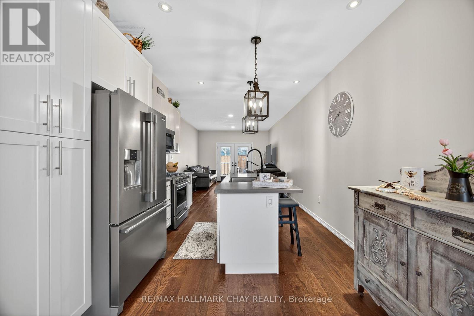 118 Isabella Drive, Orillia, Ontario  L3V 8K7 - Photo 3 - S12803780