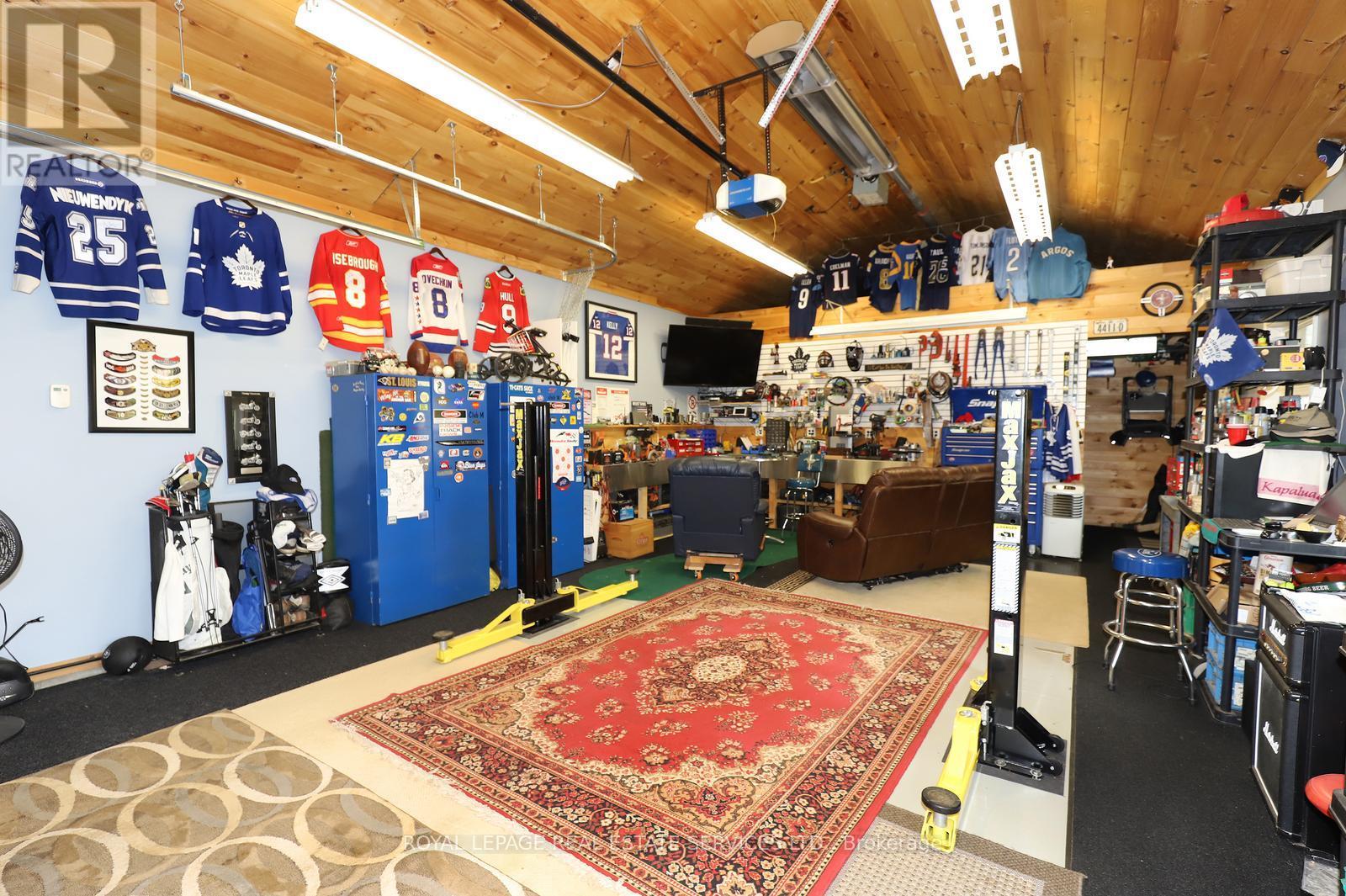 167 Oliver Place, Oakville, Ontario  L6H 1K9 - Photo 46 - W12803670