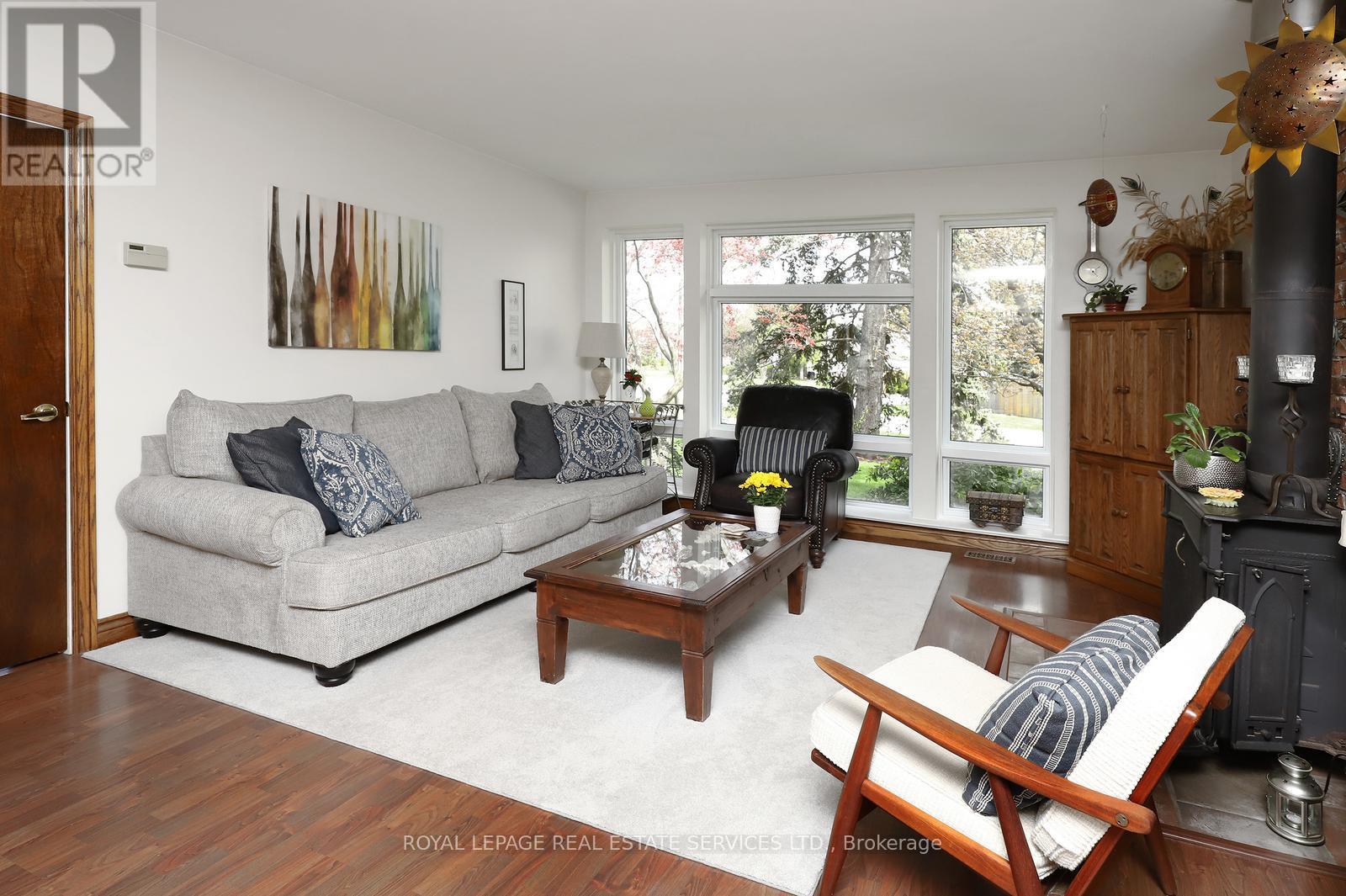 167 Oliver Place, Oakville, Ontario  L6H 1K9 - Photo 5 - W12803670