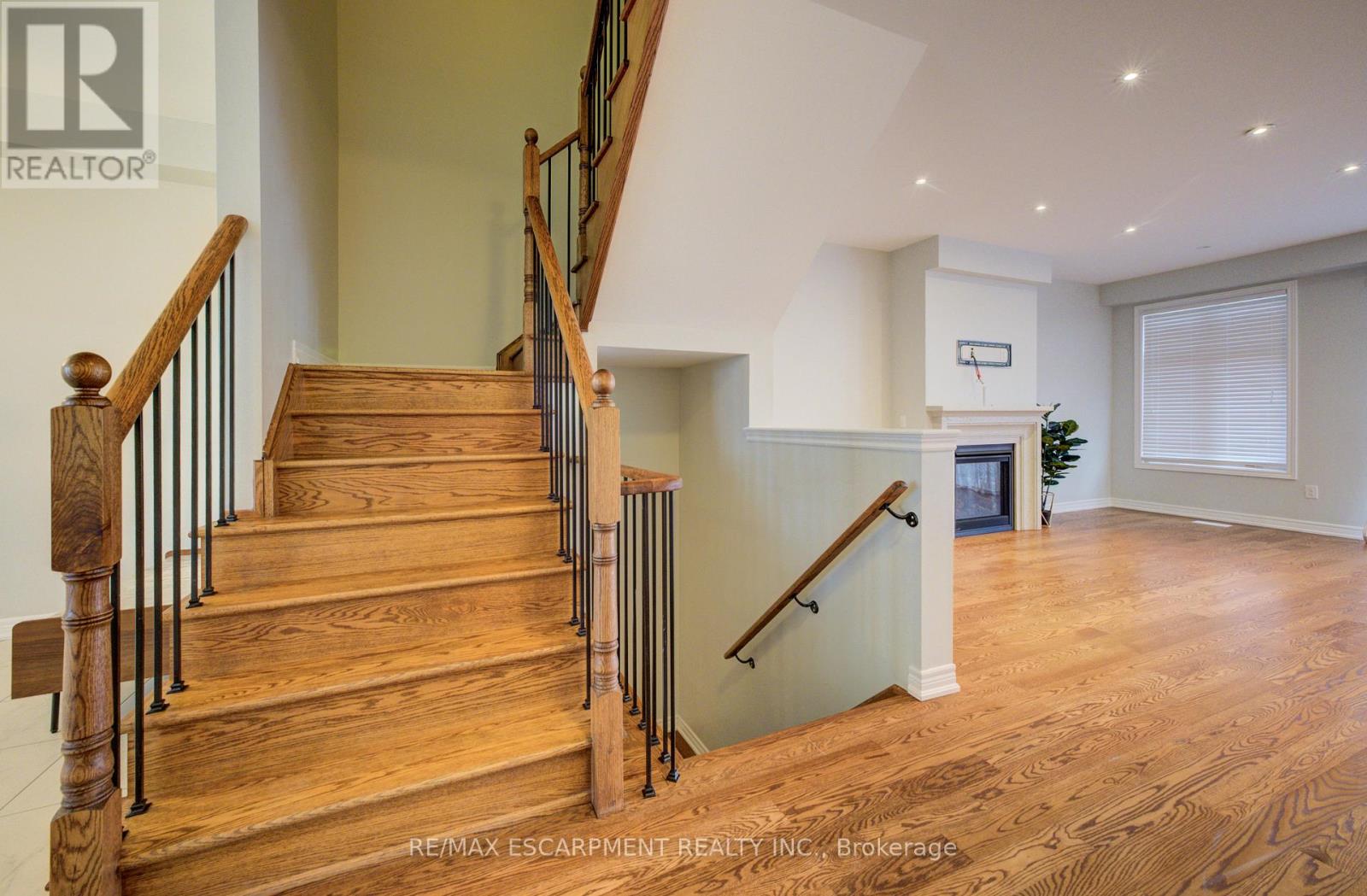 2285 Khalsa Gate, Oakville, Ontario  L6M 1P4 - Photo 10 - W12803676