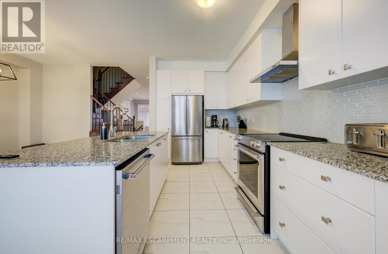 2285 Khalsa Gate, Oakville, Ontario  L6M 1P4 - Photo 22 - W12803676