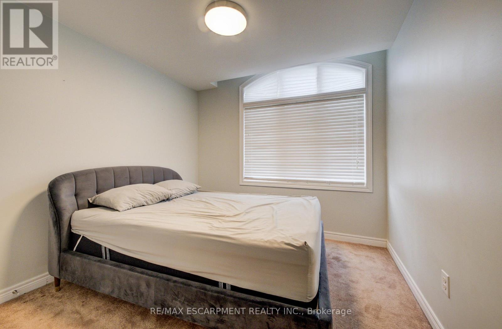 2285 Khalsa Gate, Oakville, Ontario  L6M 1P4 - Photo 37 - W12803676