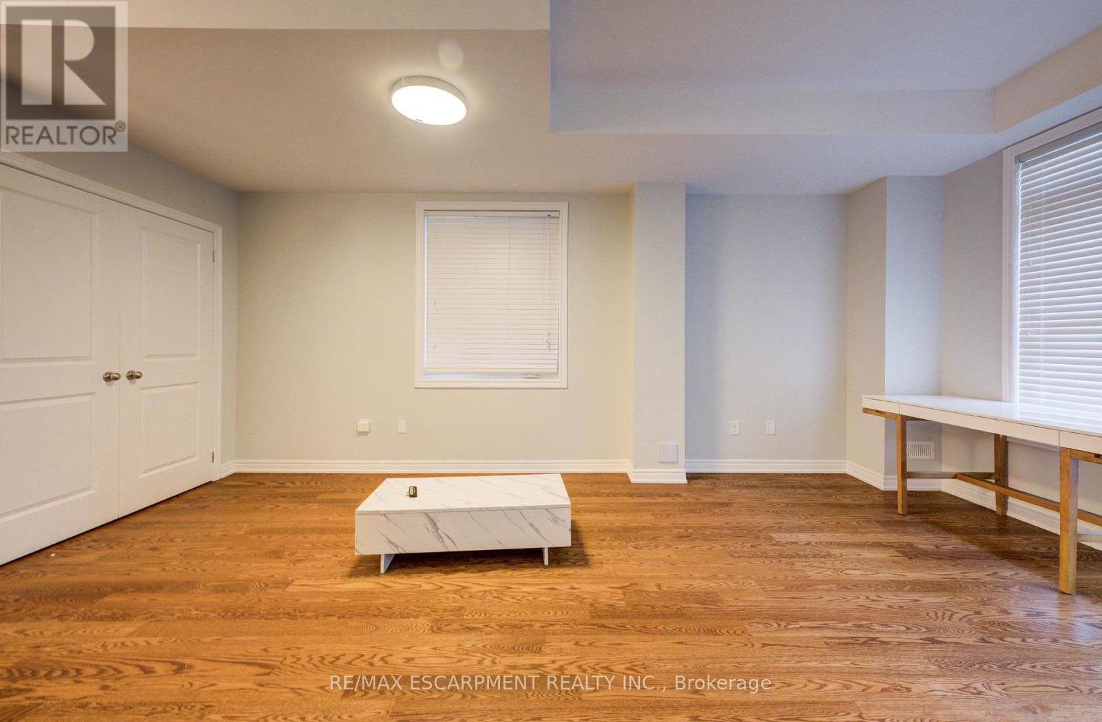 2285 Khalsa Gate, Oakville, Ontario  L6M 1P4 - Photo 6 - W12803676