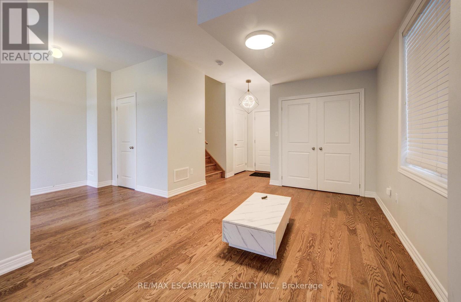 2285 Khalsa Gate, Oakville, Ontario  L6M 1P4 - Photo 9 - W12803676