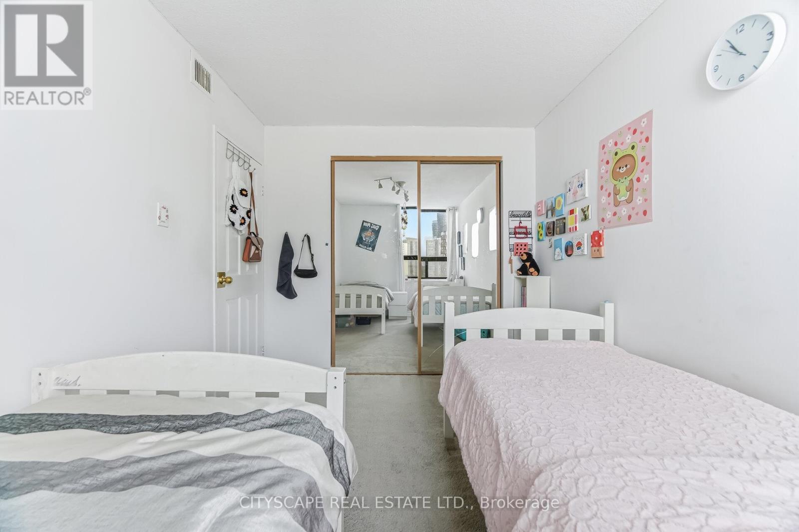 1706 - 20 Mississauga Valley Boulevard, Mississauga, Ontario  L5A 3S1 - Photo 27 - W12803680