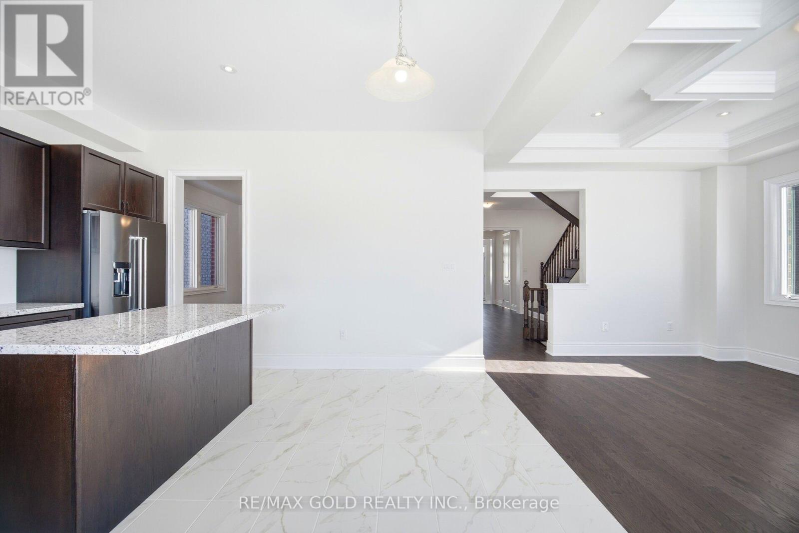 32 Addison Street, Caledon, Ontario  L7C 4N2 - Photo 12 - W12803704