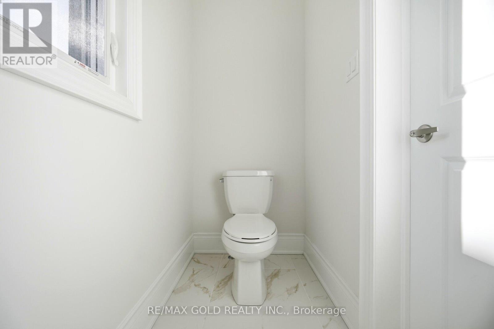 32 Addison Street, Caledon, Ontario  L7C 4N2 - Photo 20 - W12803704