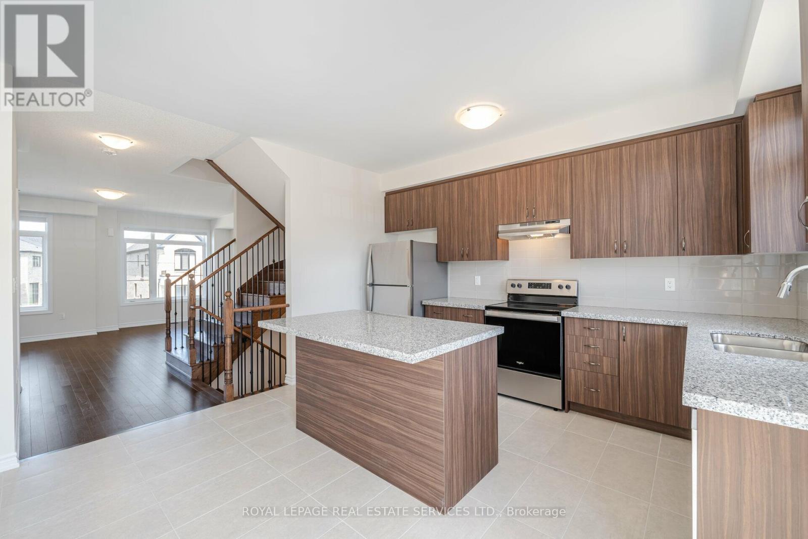 99 Camino Real Drive, Caledon, Ontario  L7C 4M1 - Photo 13 - W12803718