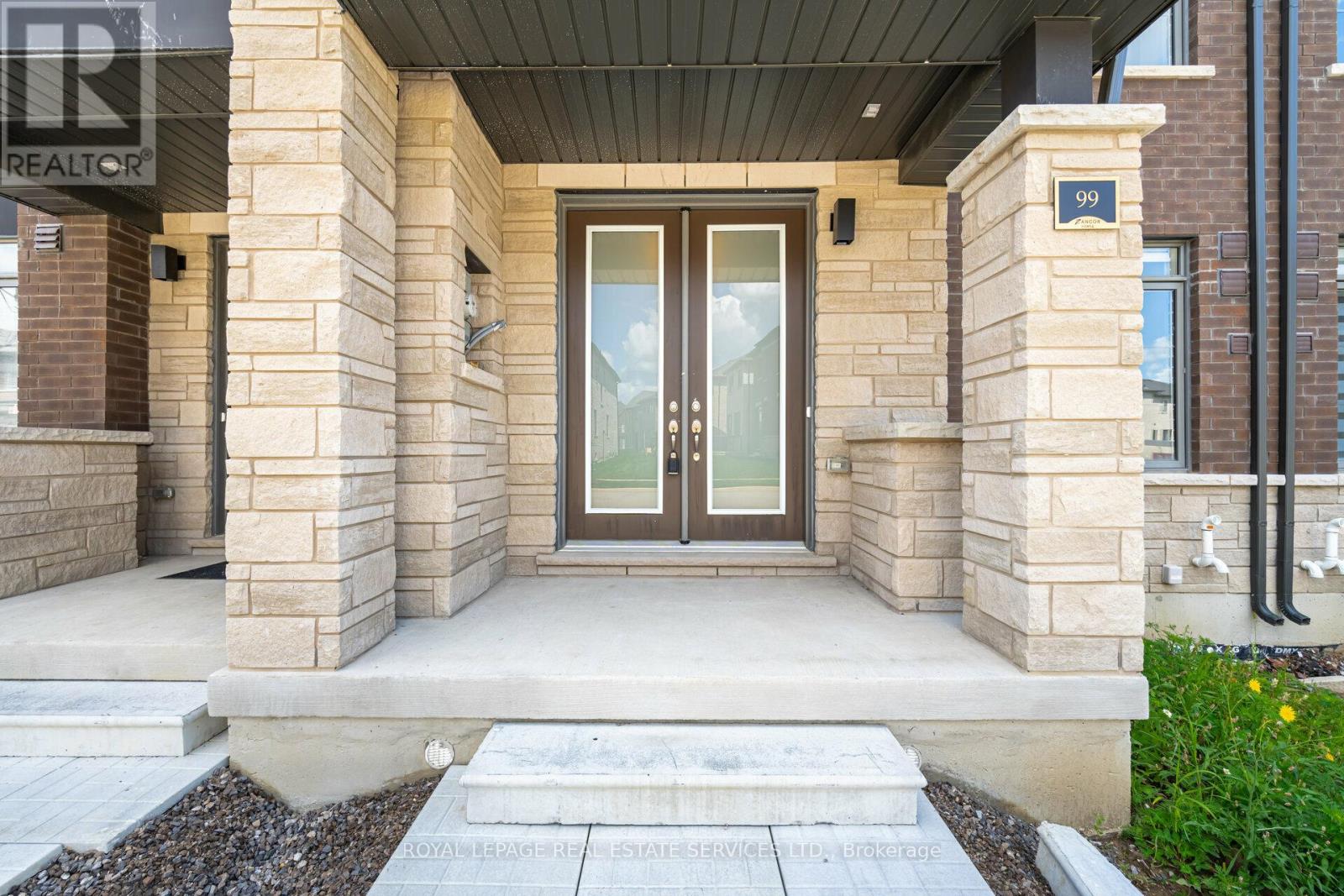 99 Camino Real Drive, Caledon, Ontario  L7C 4M1 - Photo 2 - W12803718