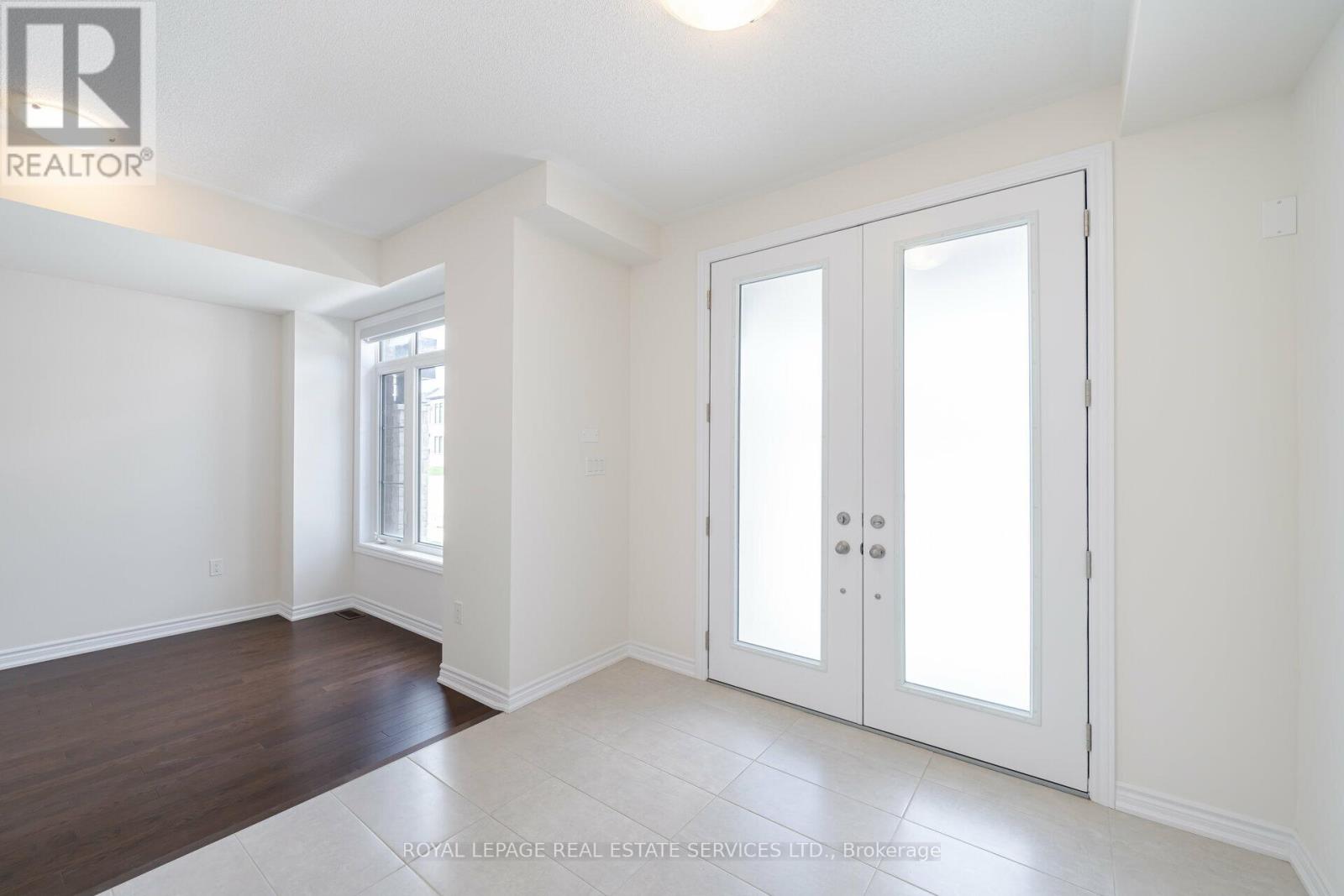 99 Camino Real Drive, Caledon, Ontario  L7C 4M1 - Photo 4 - W12803718