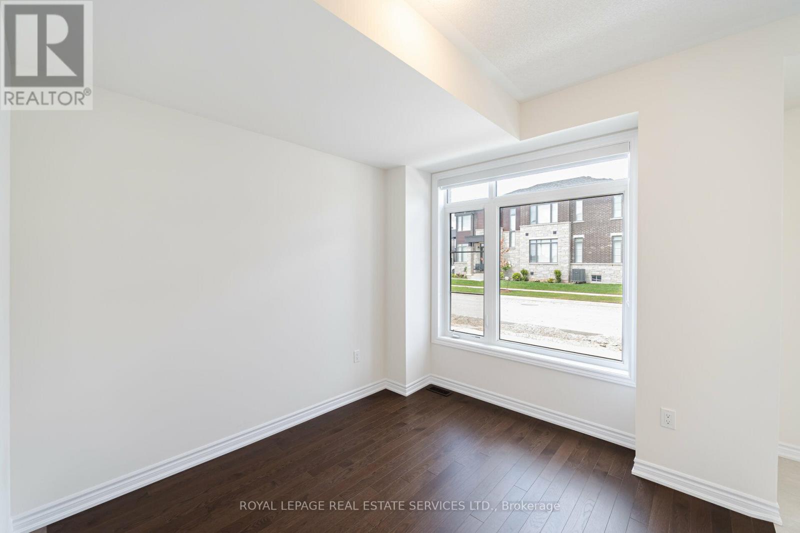 99 Camino Real Drive, Caledon, Ontario  L7C 4M1 - Photo 7 - W12803718