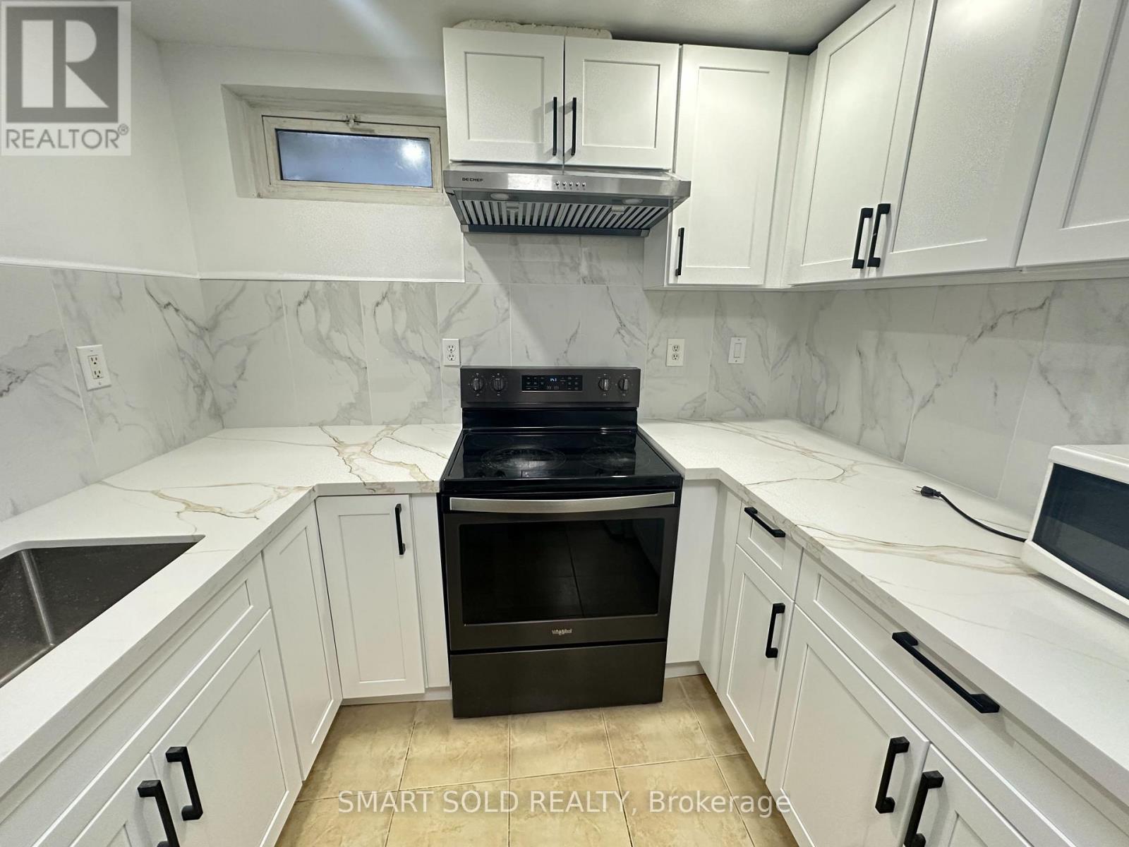 4211 Murray Hill Crescent, Mississauga, Ontario  L5C 4J6 - Photo 14 - W12803726