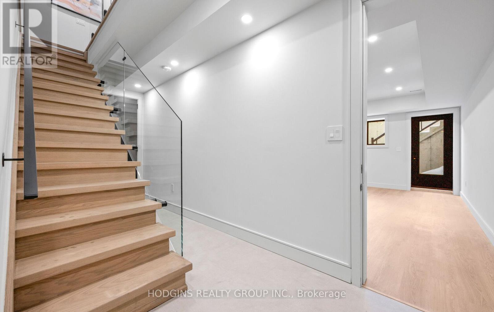 855 Tenth Street, Mississauga, Ontario  L5E 1S7 - Photo 34 - W12803734