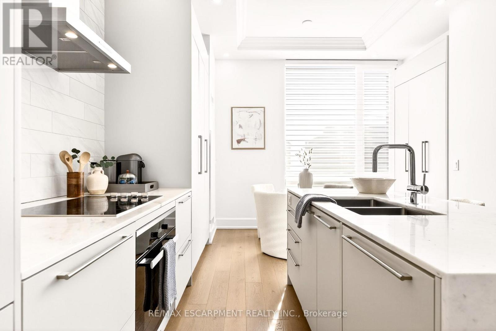 602 - 1441 Elgin Street, Burlington, Ontario  L7S 1E6 - Photo 10 - W12803746