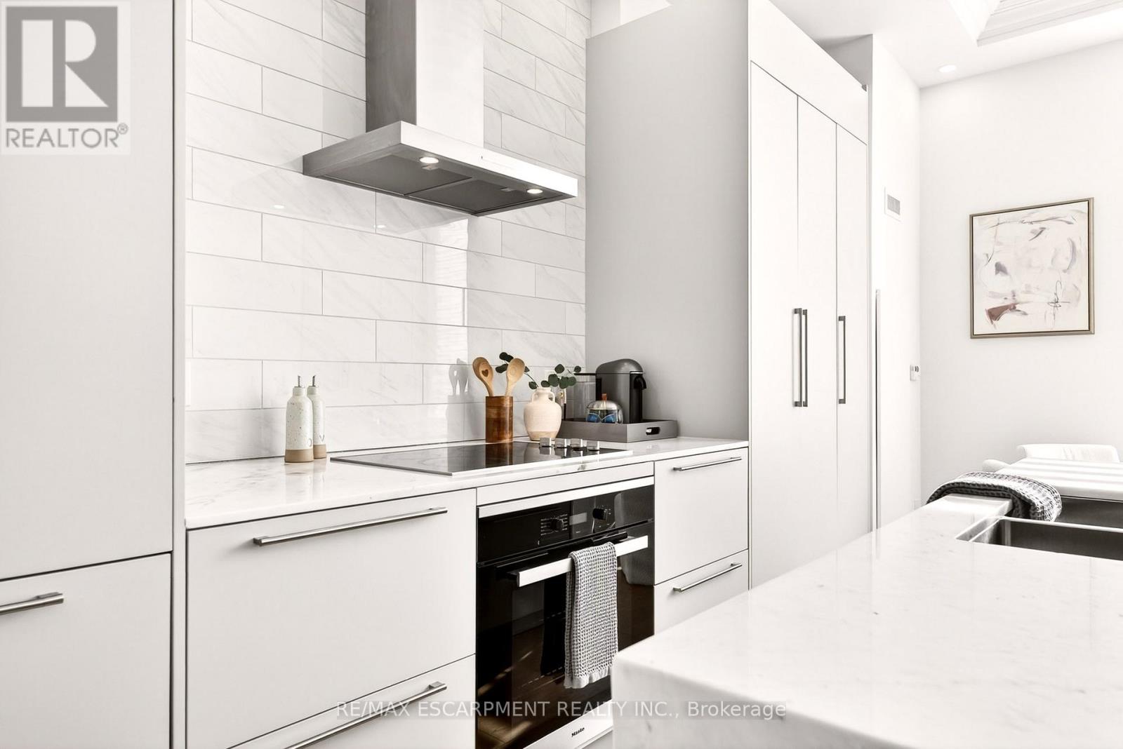 602 - 1441 Elgin Street, Burlington, Ontario  L7S 1E6 - Photo 8 - W12803746