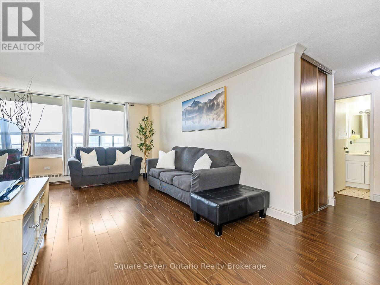 1109 - 3120 Kirwin Avenue, Mississauga, Ontario  L5A 3R2 - Photo 6 - W12803748