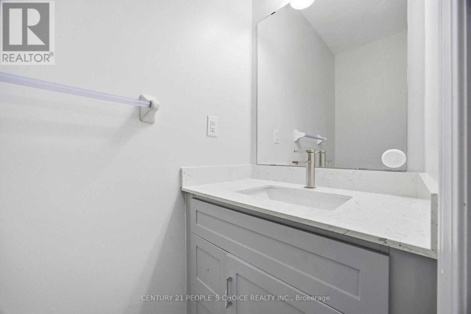 16 Bucksaw Street, Brampton, Ontario  L7A 4R1 - Photo 10 - W12803752