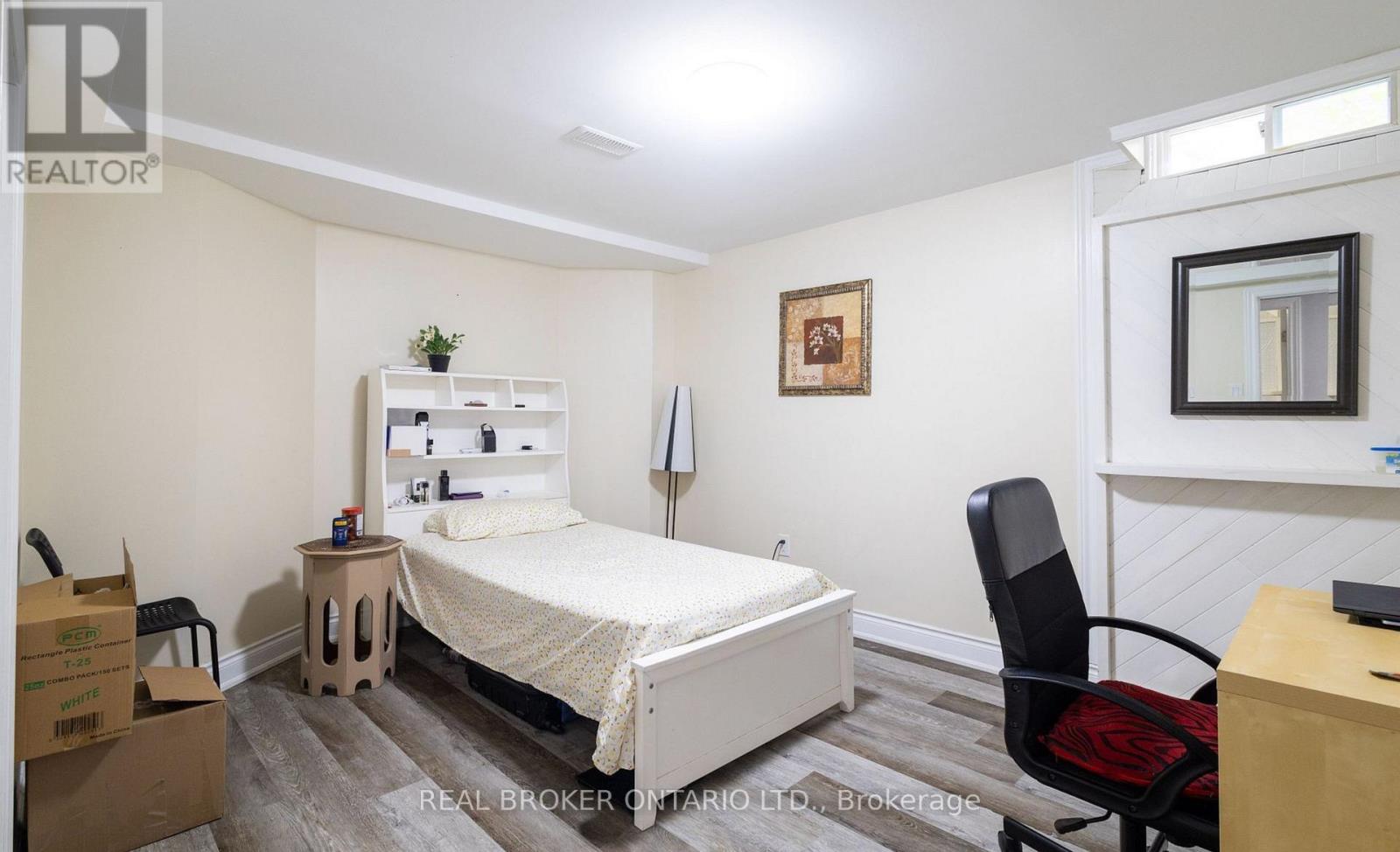 Lower - 3183 Valcourt Crescent, Mississauga, Ontario  L5L 5K2 - Photo 5 - W12803764