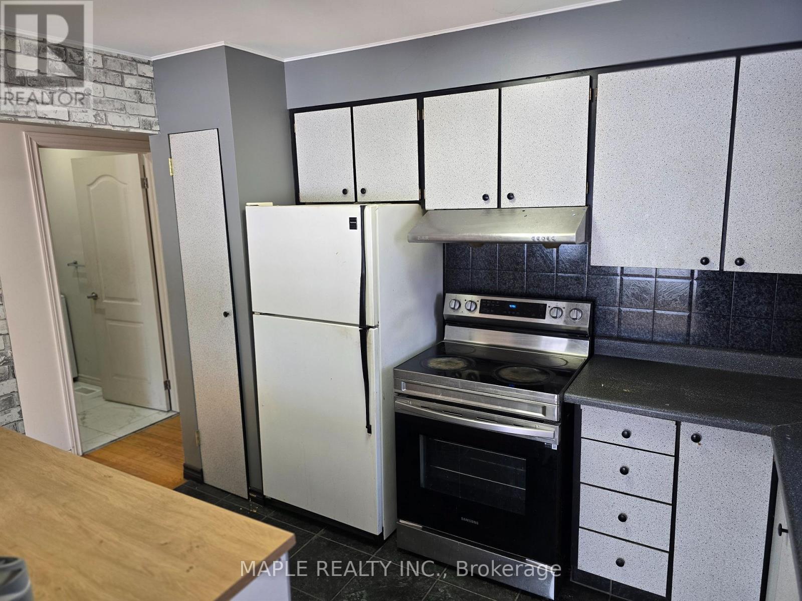 68 Epsom Downs Drive, Brampton (Southgate), Ontario  L6T 1Y8 - Photo 12 - W12803768