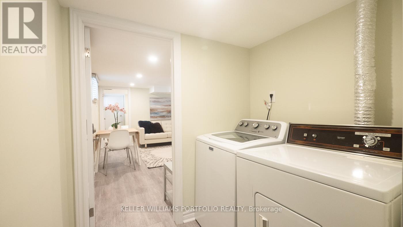 Lower - 128 Lambton Avenue, Toronto, Ontario  M6N 2S9 - Photo 8 - W12803786