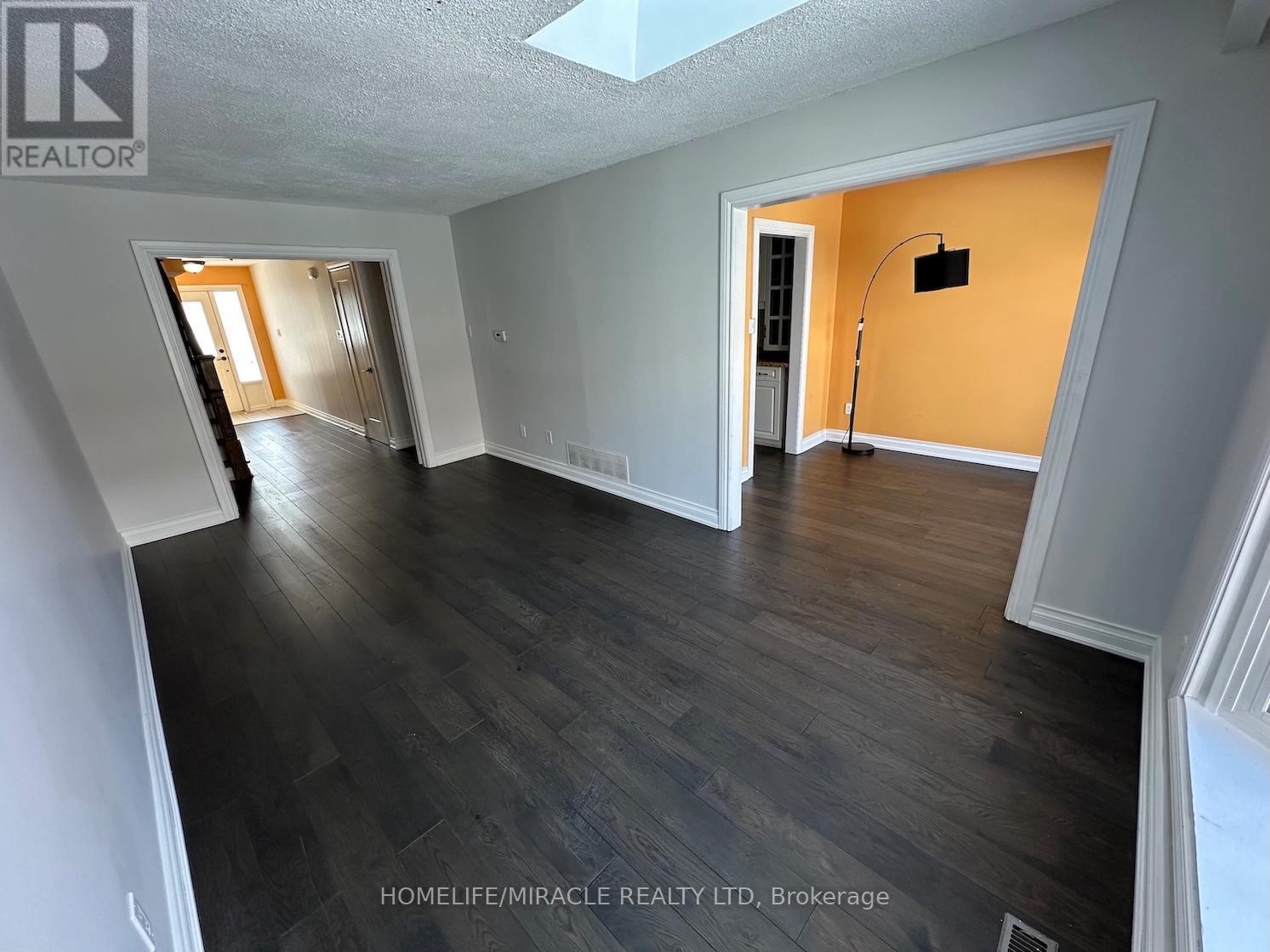 2064 Millway Gate, Mississauga, Ontario  L5L 1R3 - Photo 24 - W12803816