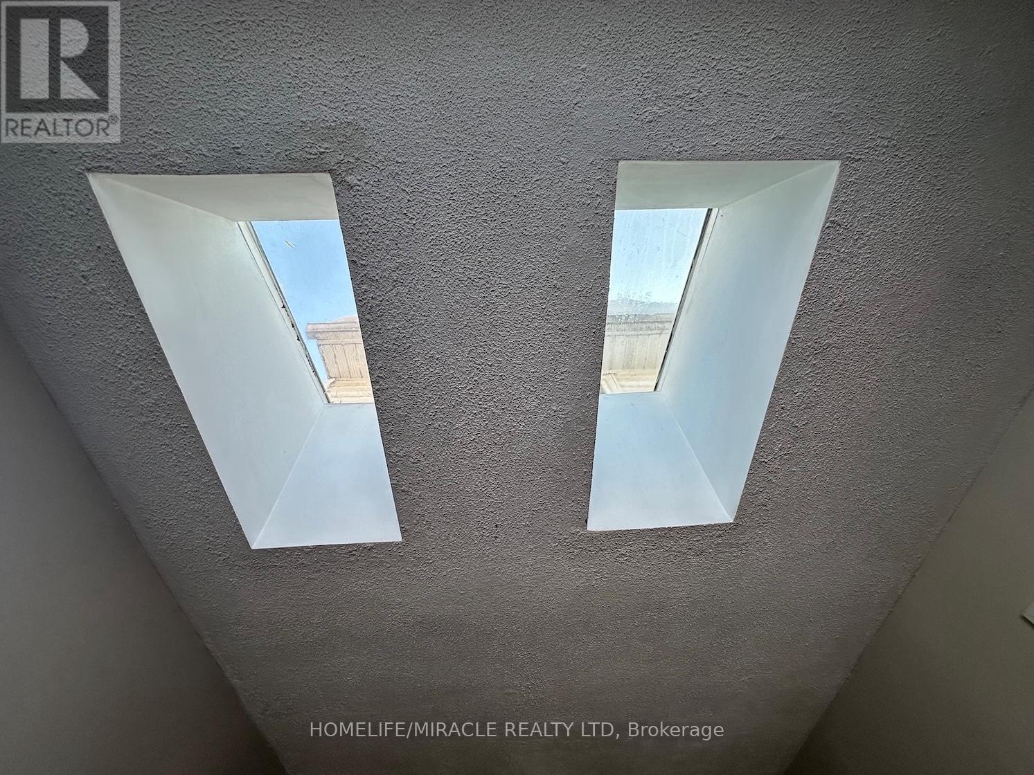 2064 Millway Gate, Mississauga, Ontario  L5L 1R3 - Photo 36 - W12803816