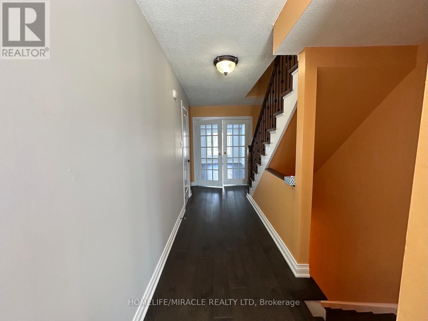 2064 Millway Gate, Mississauga, Ontario  L5L 1R3 - Photo 6 - W12803816