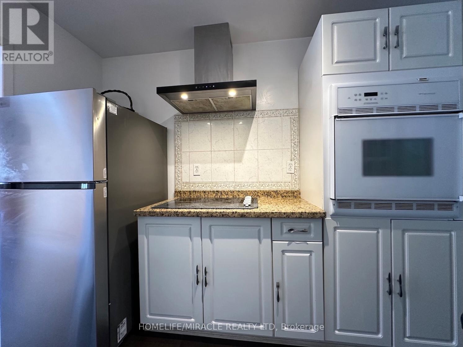 2064 Millway Gate, Mississauga, Ontario  L5L 1R3 - Photo 9 - W12803816