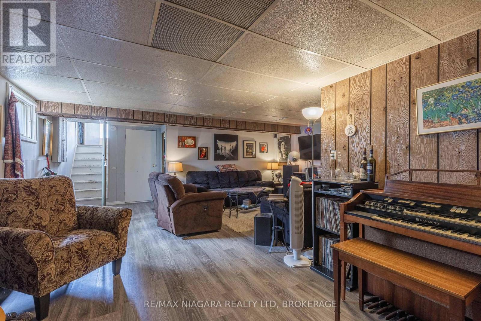 7709 Ronnie Crescent, Niagara Falls, Ontario  L2G 7M1 - Photo 12 - X12800794