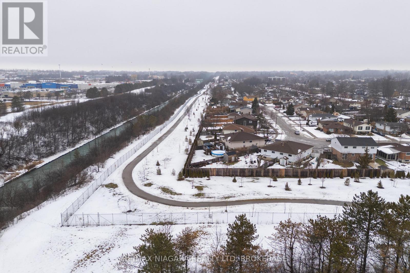 7709 Ronnie Crescent, Niagara Falls, Ontario  L2G 7M1 - Photo 2 - X12800794