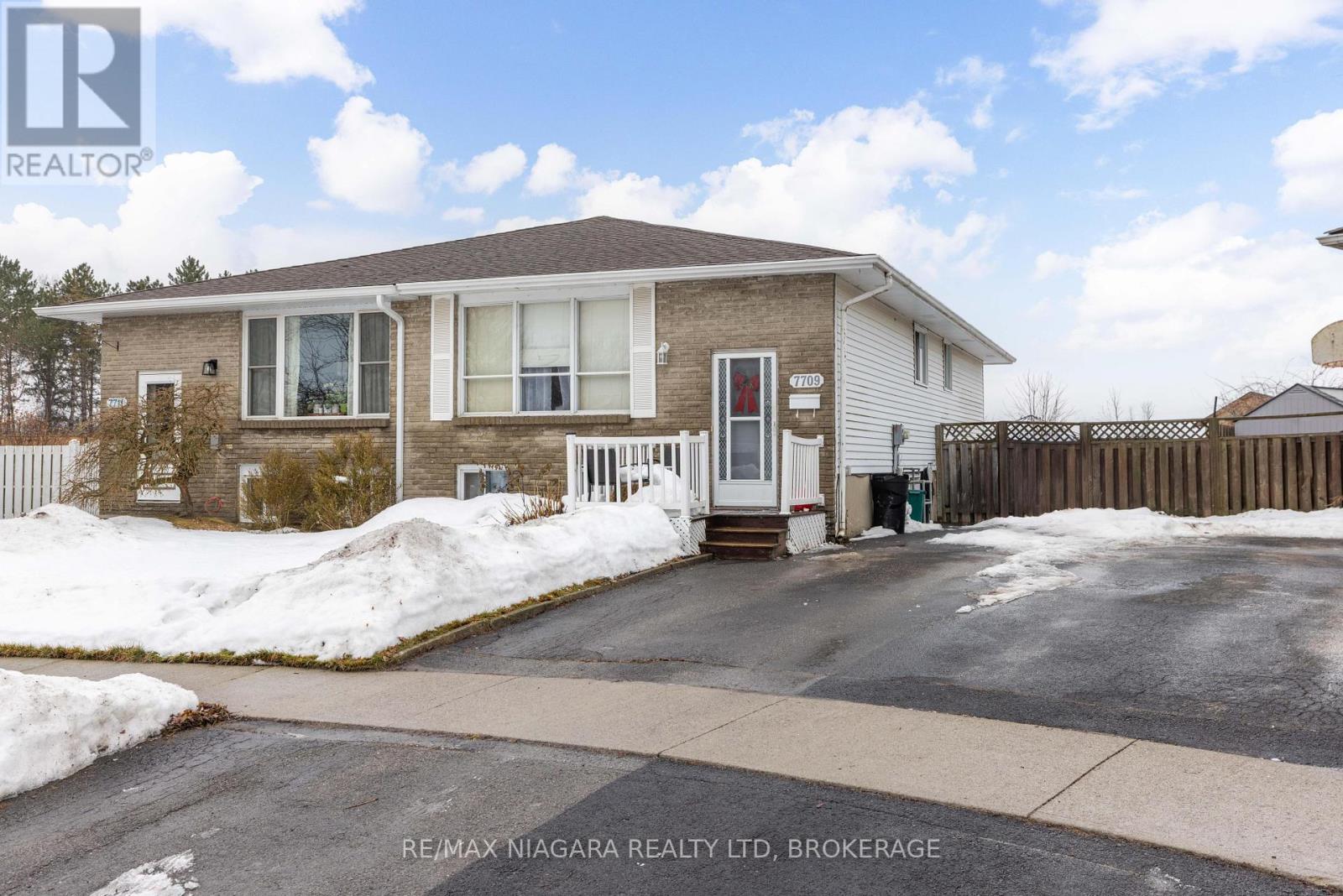 7709 RONNIE CRESCENT, Niagara Falls, Ontario