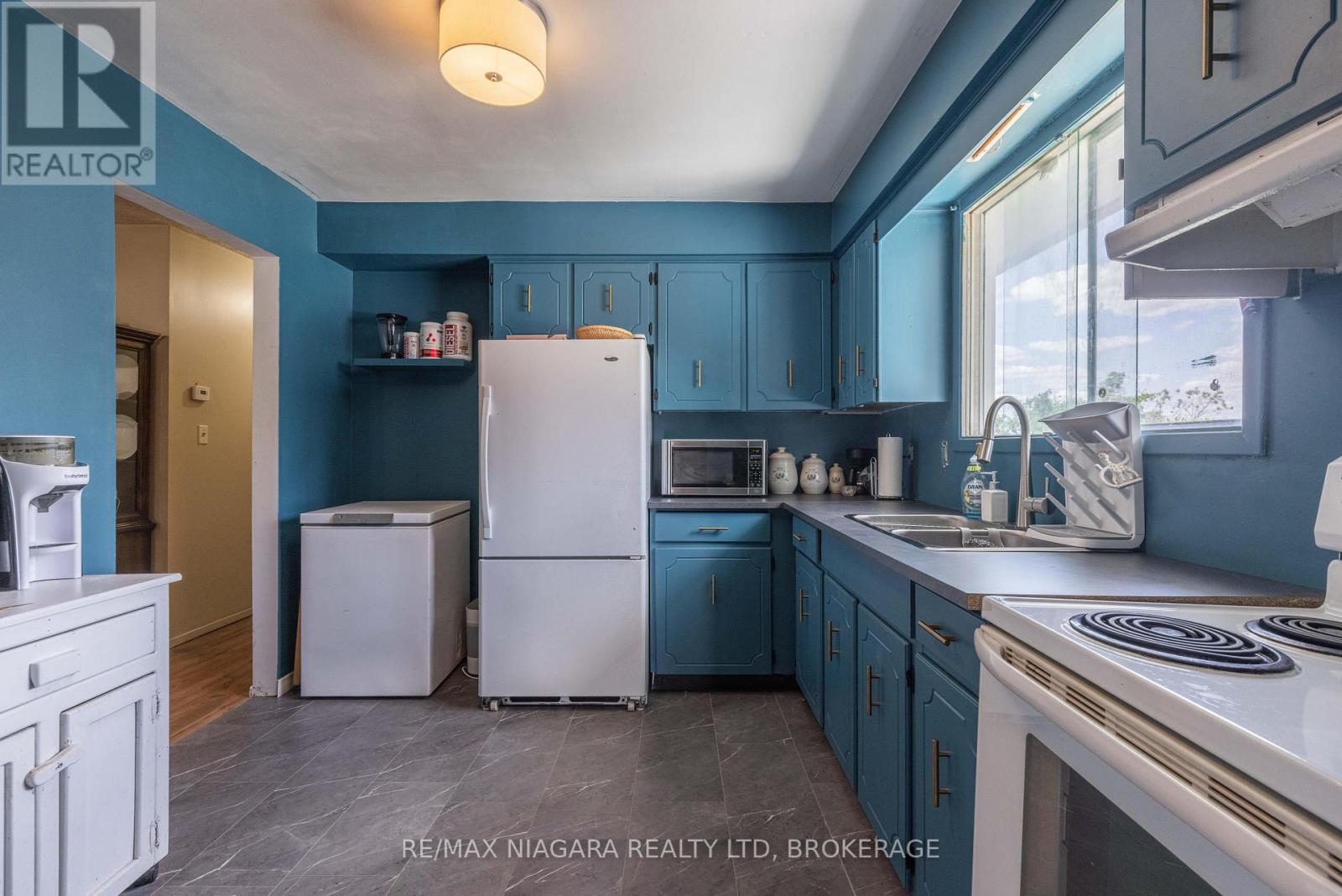 7709 Ronnie Crescent, Niagara Falls, Ontario  L2G 7M1 - Photo 7 - X12800794