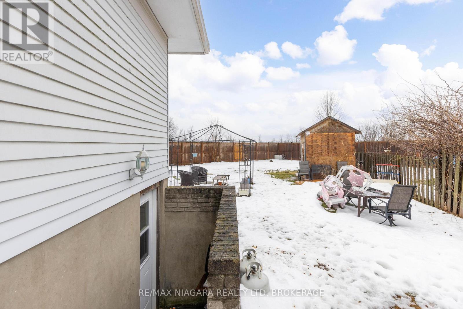 7709 Ronnie Crescent, Niagara Falls, Ontario  L2G 7M1 - Photo 17 - X12800794