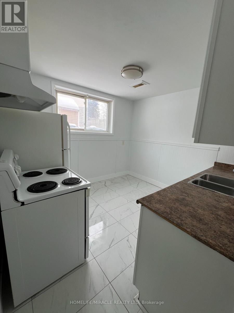 1 - 270 Clifton Road, Kitchener, Ontario  N2H 4W2 - Photo 4 - X12803756