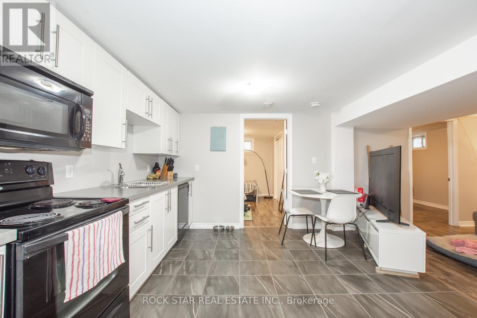 4 Hudson Drive, St. Catharines, Ontario  L2M 2J3 - Photo 17 - X12803772