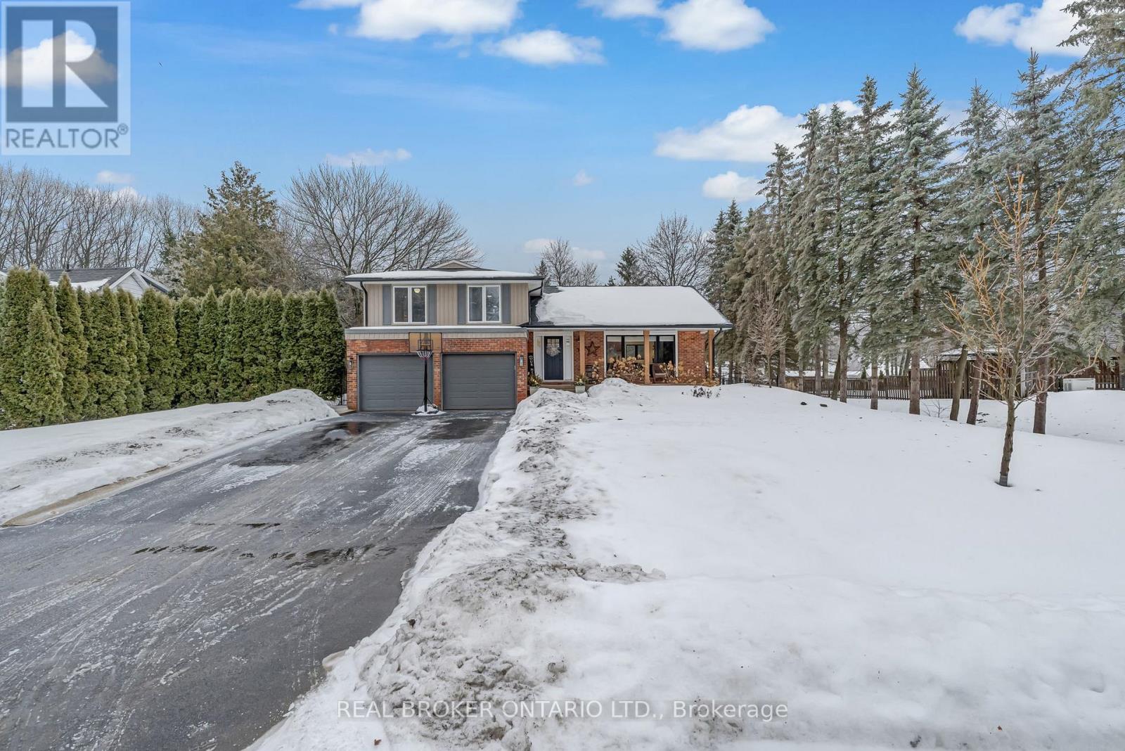 16 Bannisdale Way, Hamilton, Ontario  L0R 1H2 - Photo 4 - X12803778