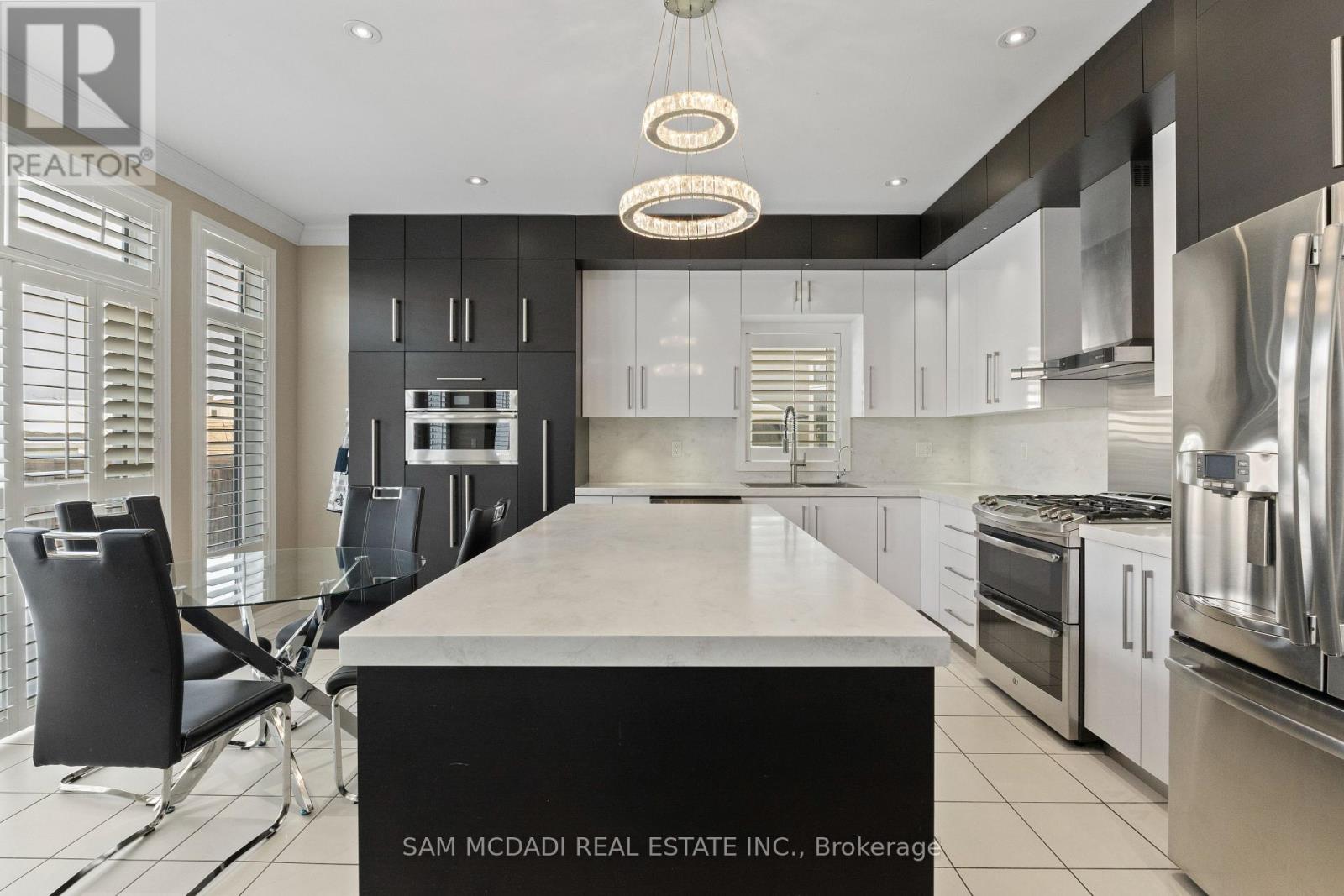 235 Fair Street, Hamilton, Ontario  L9K 0B9 - Photo 7 - X12803804