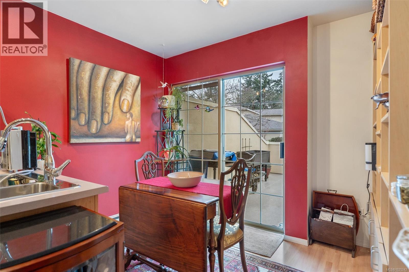 8 909 Admirals Rd, Esquimalt, British Columbia  V9A 2P1 - Photo 13 - 1025242