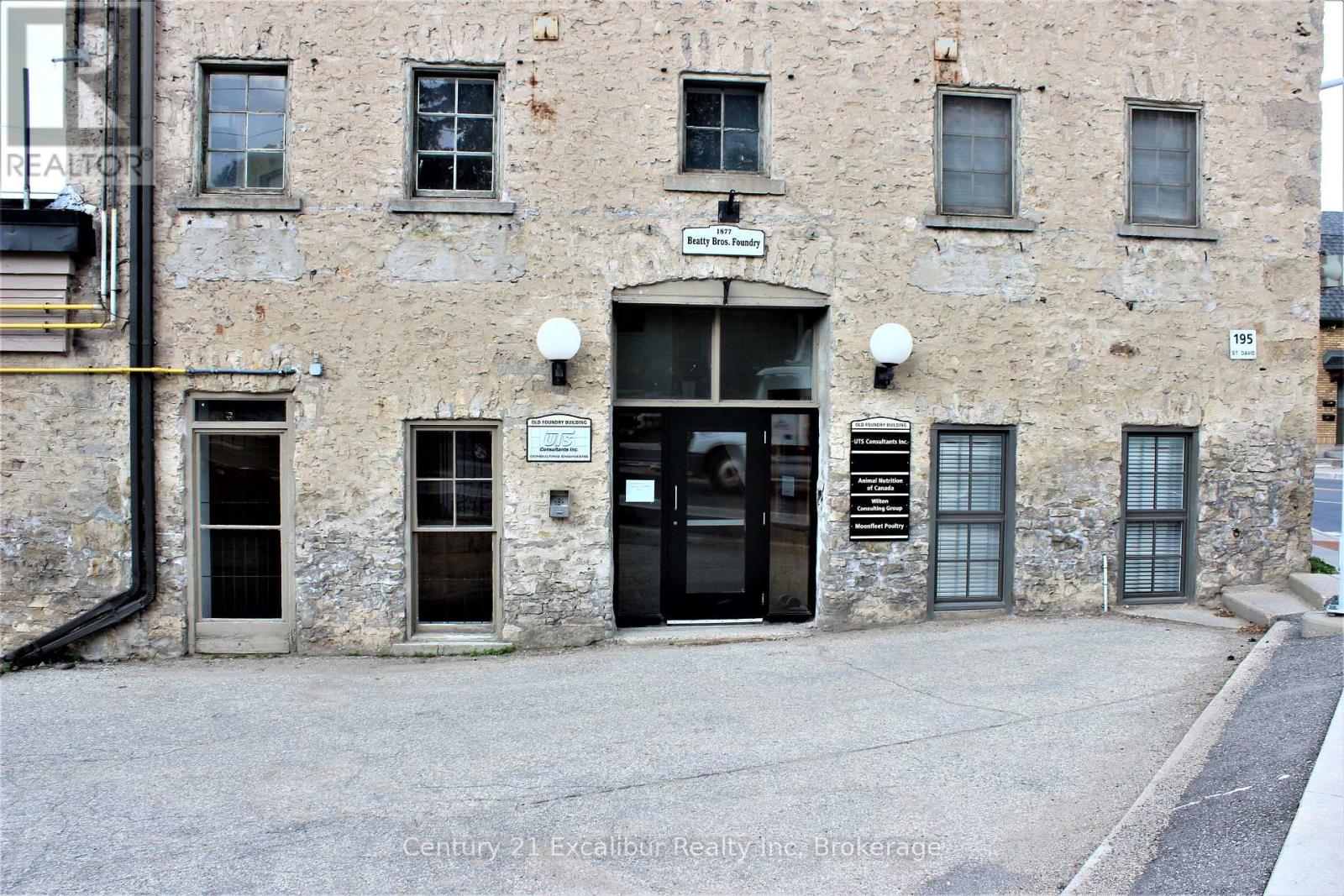 14B, OFFICE 102 - 105 QUEEN STREET, centre wellington (fergus), Ontario