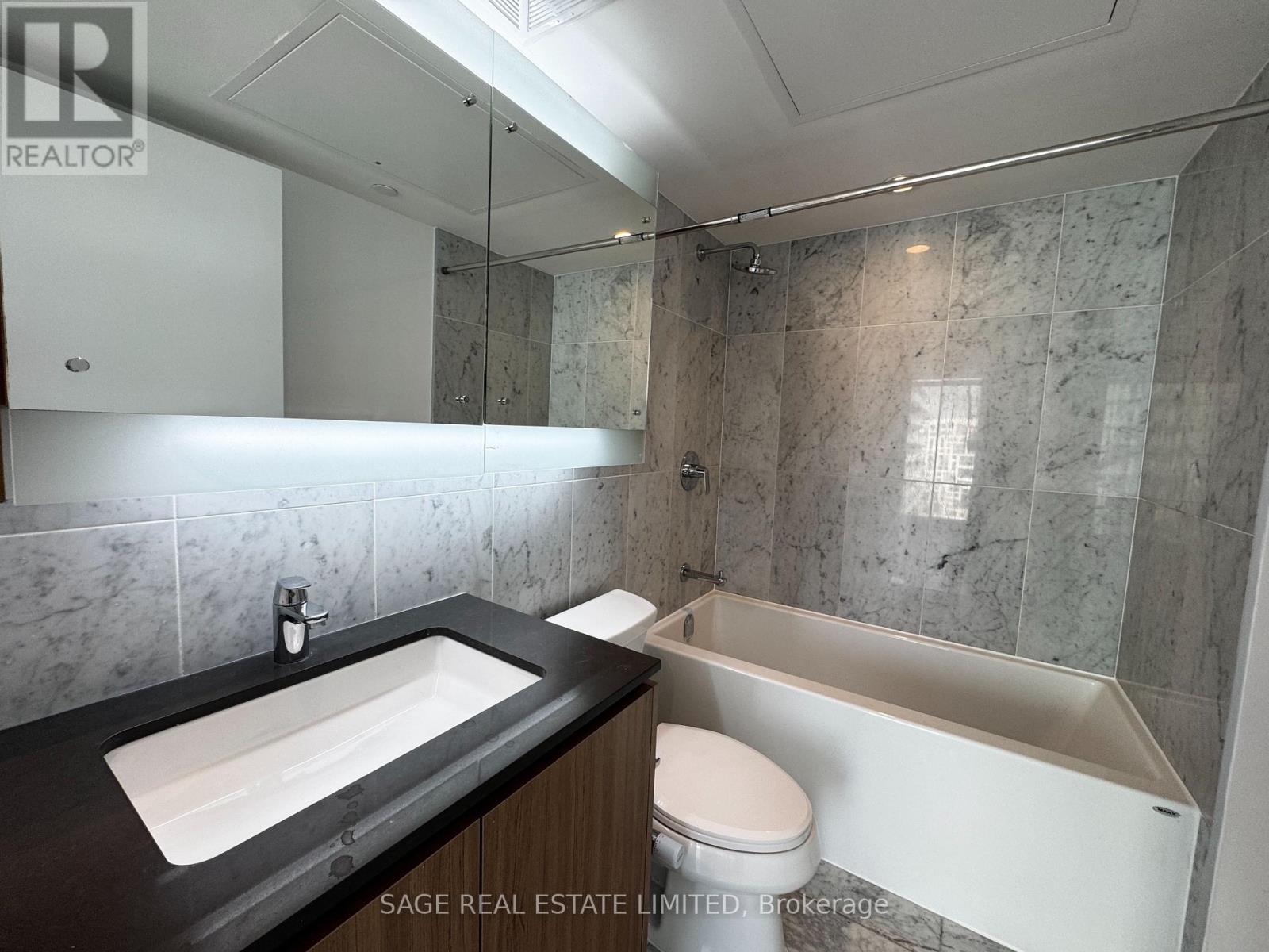 70 Queens Wharf Road, Toronto, Ontario  M5V 0J2 - Photo 26 - C12803826