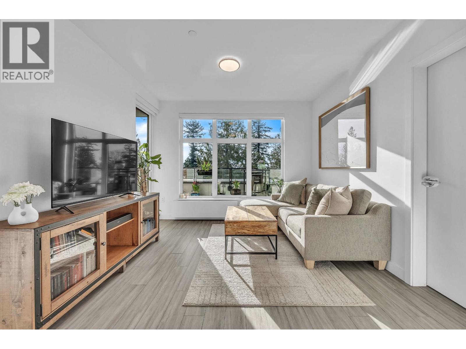 205 733 E 3rd Street, North Vancouver, British Columbia  V7L 1G8 - Photo 14 - R3091776