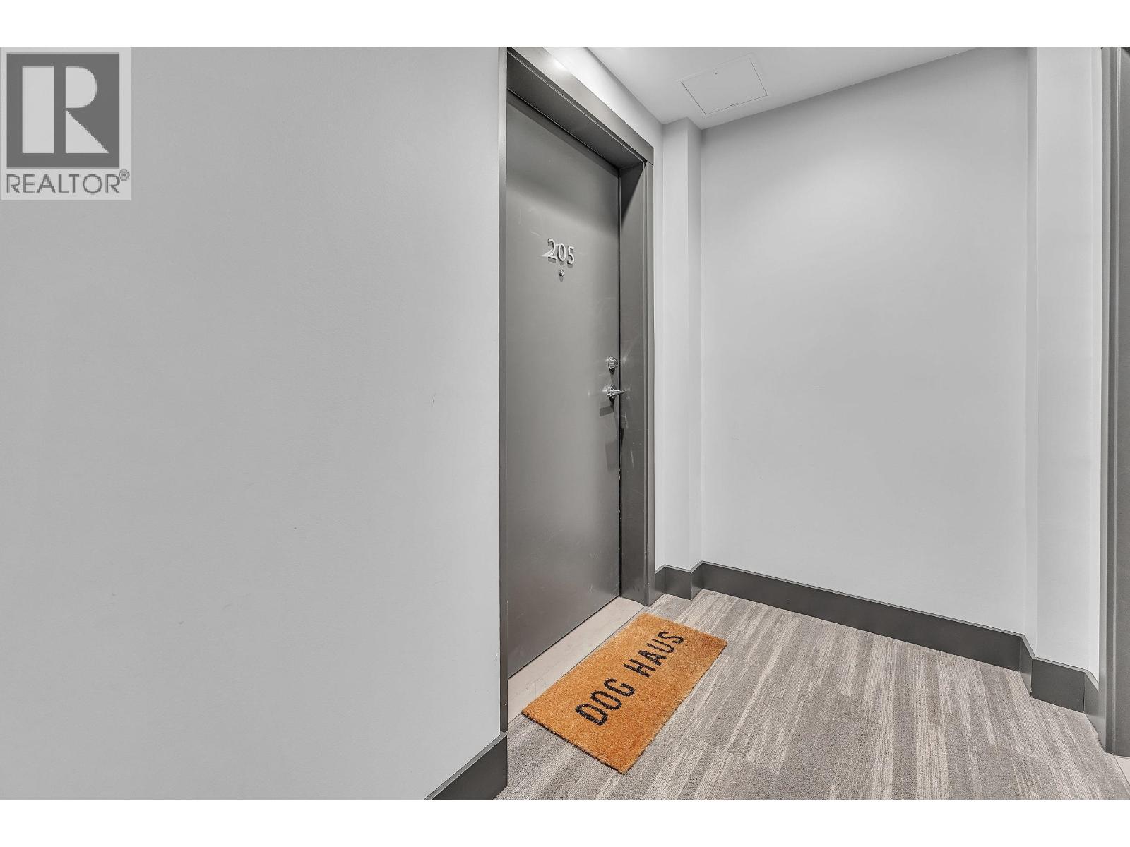 205 733 E 3rd Street, North Vancouver, British Columbia  V7L 1G8 - Photo 25 - R3091776