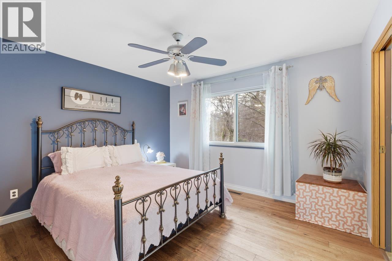 22759 Balabanian Circle, Maple Ridge, British Columbia  V2X 8Z5 - Photo 14 - R3091764